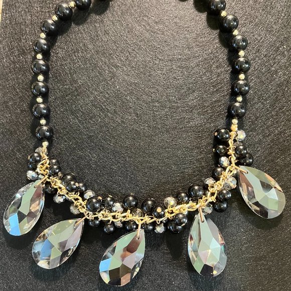 Jewelry - Black gem stone necklace  ***3/$15***